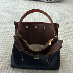 Elegant Tory Burch Lee Radziwill Leather Handbag